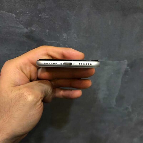 گوشی اپل iPhone SE 2020 | حافظه 128 گیگابایت سفید