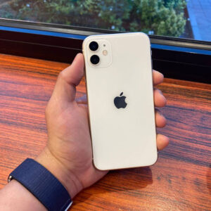 گوشی موبایل اپل مدل iPhone 11 ظرفیت 128 گیگابایت سفید دو سیم کارت ZAA